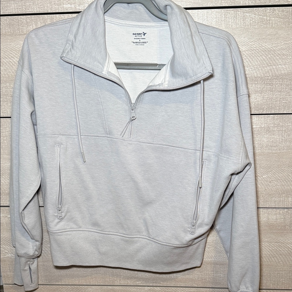 Old Navy Women’s Light Gray Zip-Up Sweater